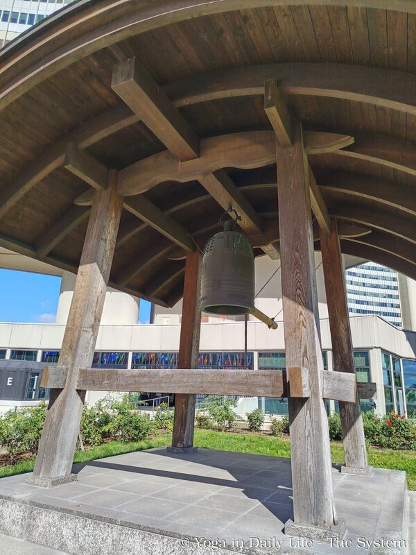 peace bell ceremony 03 wm